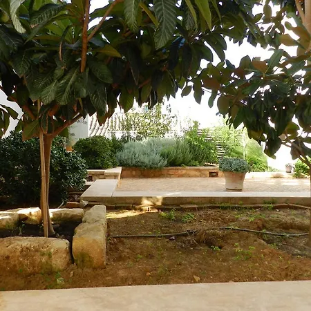 Pentari-bitsakis House *